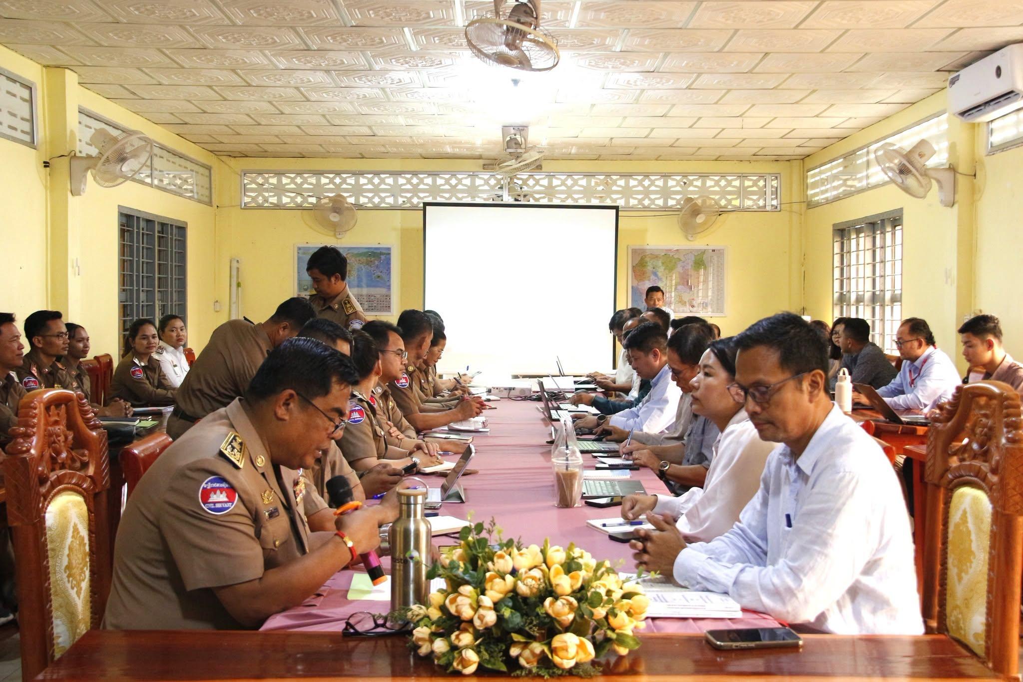 កិច្ចប្រជុំគាំទ្របច្ចេកទេស និងការរៀបចំកំណត់មុខតំណែងវិជ្ជាជីវៈ ព្រមទាំងការពិពណ៌នាមុខតំណែងនានាក្នុងរចនាសម្ព័ន្ធរដ្ឋបាលស្រុកមោងឫស្សី នៃខេត្តបាត់ដំបង